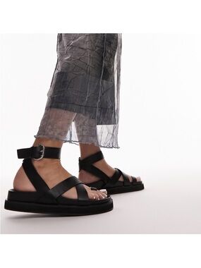 Topshop Jaydee' Strappy Sandal black size 9